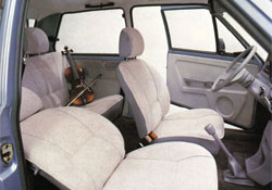 Yugo interior